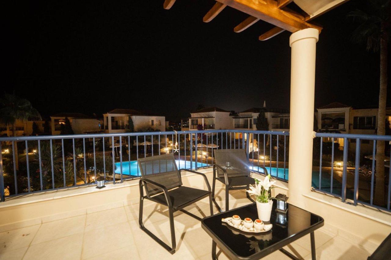 Villa Rodo Pirgos Psilonerou Exteriör bild