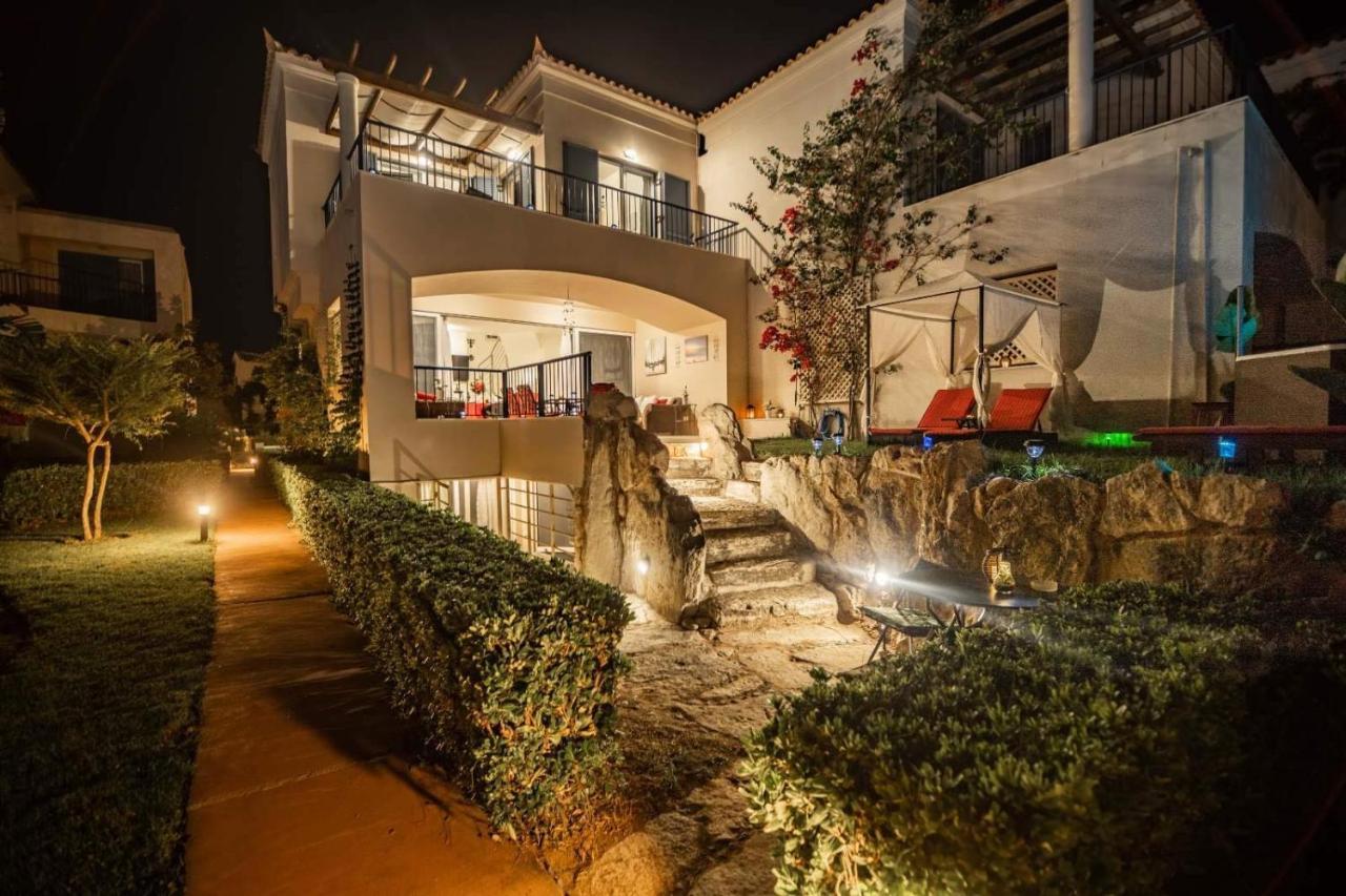 Villa Rodo Pirgos Psilonerou Exteriör bild
