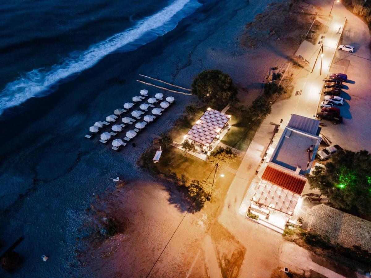 Villa Rodo Pirgos Psilonerou Exteriör bild